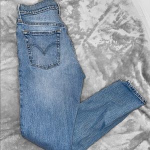 Levi’s 501 jeans size 28